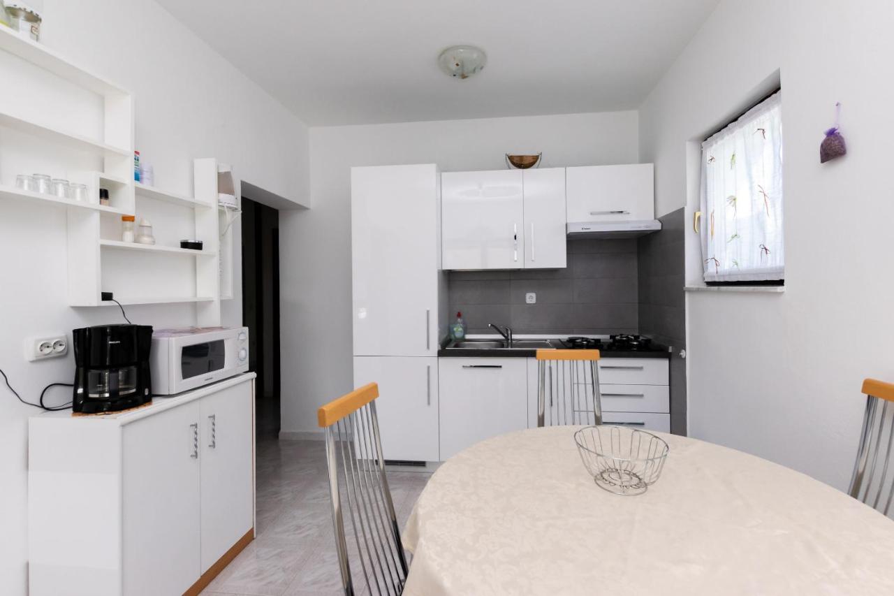 Apartments Anka Kampor Extérieur photo