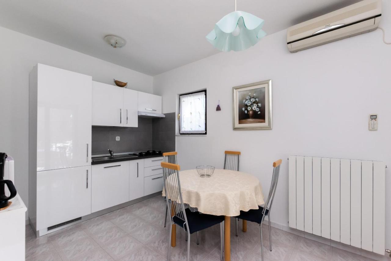 Apartments Anka Kampor Extérieur photo