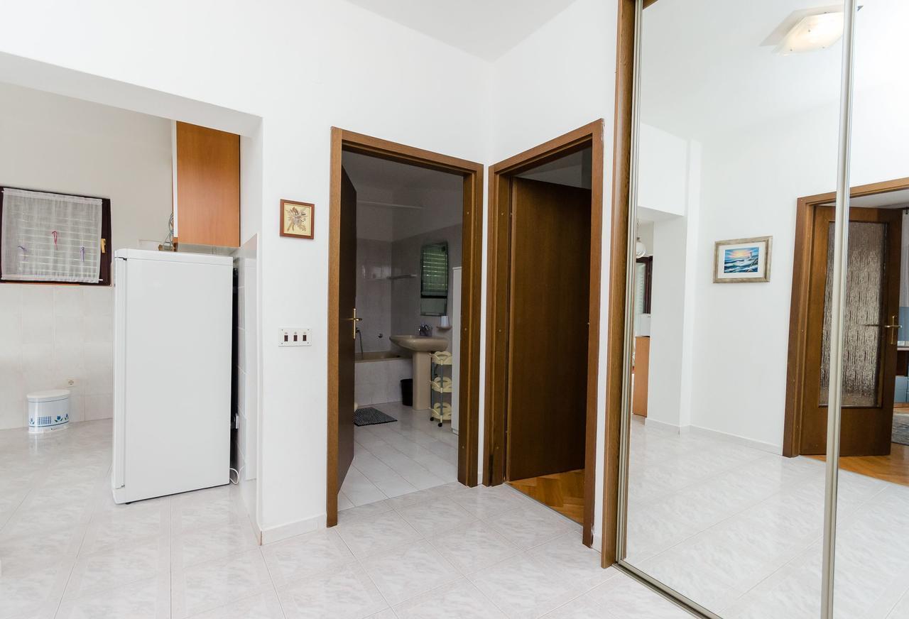Apartments Anka Kampor Extérieur photo